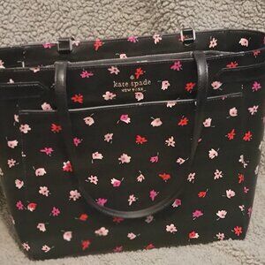 Kate Spade New York Staci Ditsy Buds Saffiano Leather Laptop Tote in Black flore